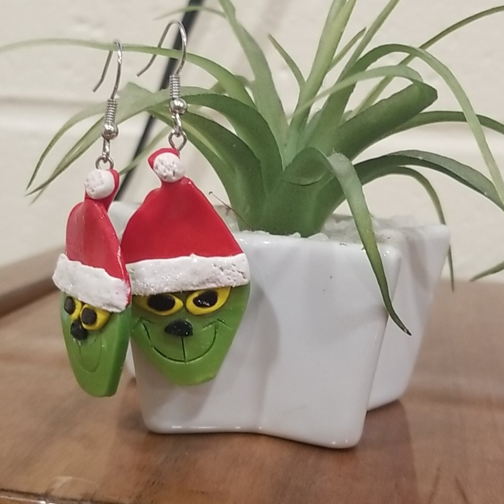 Grinch earrings